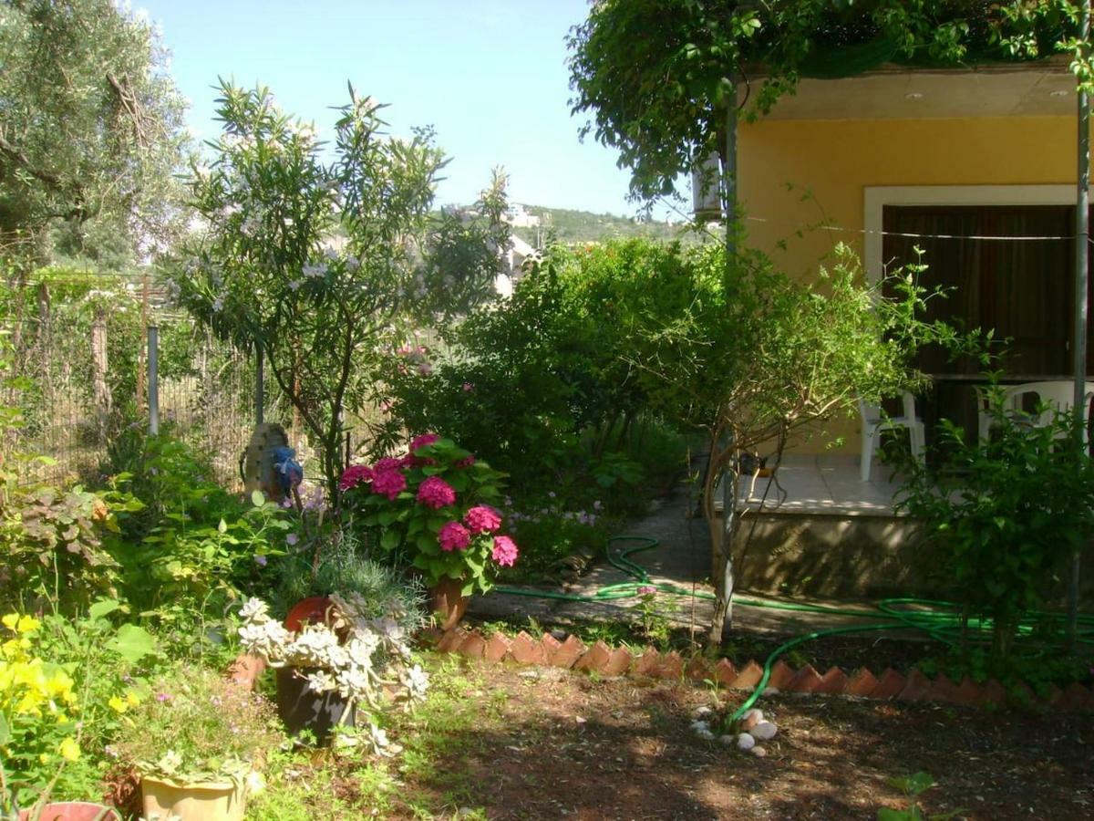 Vila Lefkas House With Garden Tsoukaládhes Exteriér fotografie